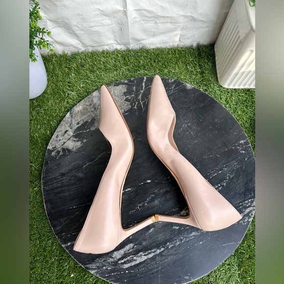 STUART WEITZMAN NUDE  pointy toe Anny Pumps Size  9.5 - Picture 11 of 16